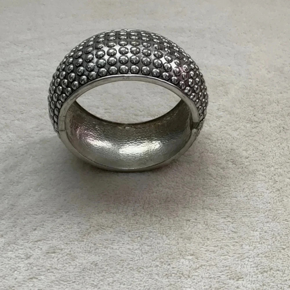 Bangle - Picture 3 of 4